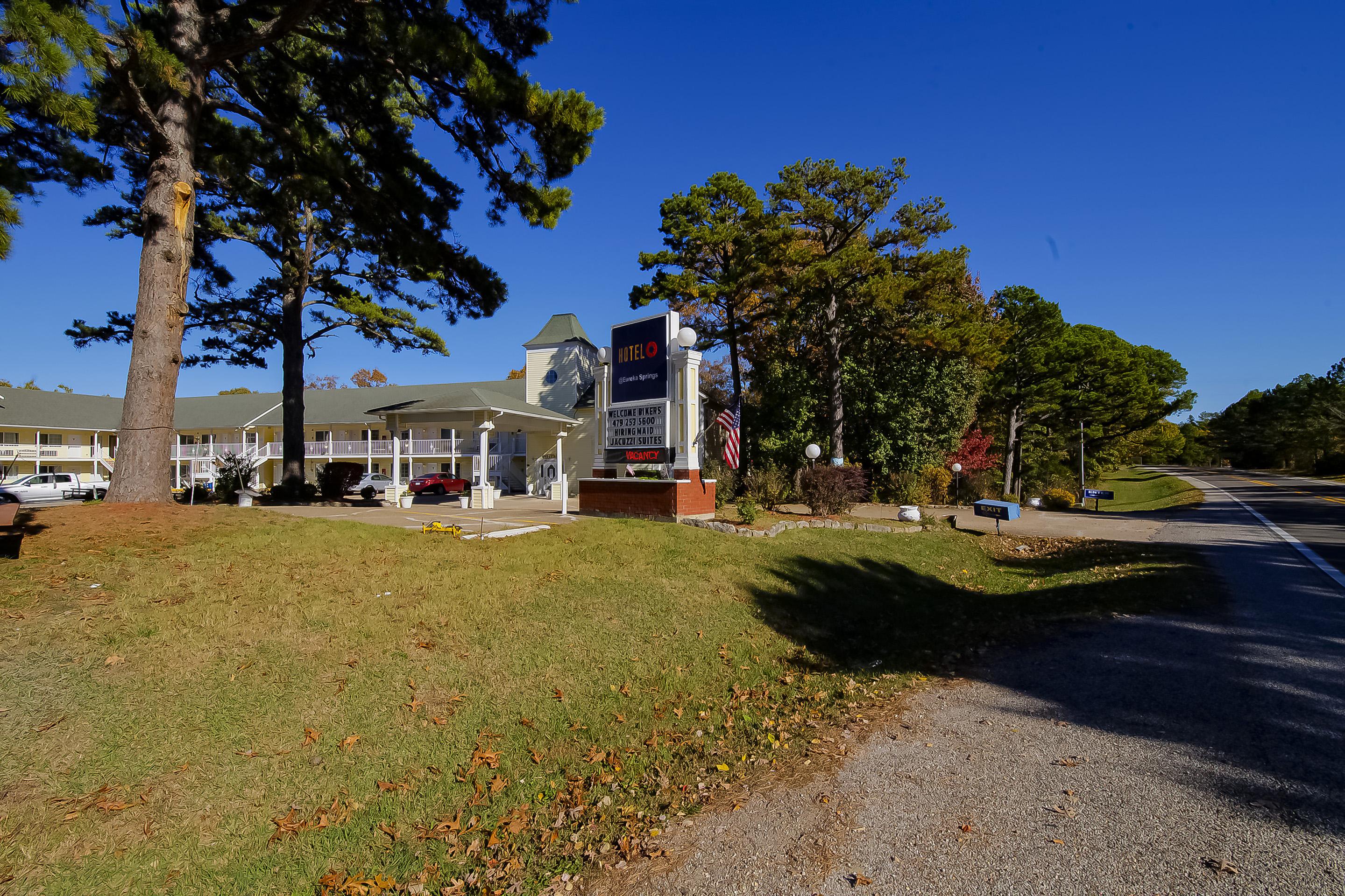 Hotel O Eureka Springs - Christ Of Ozark Area Exterior photo