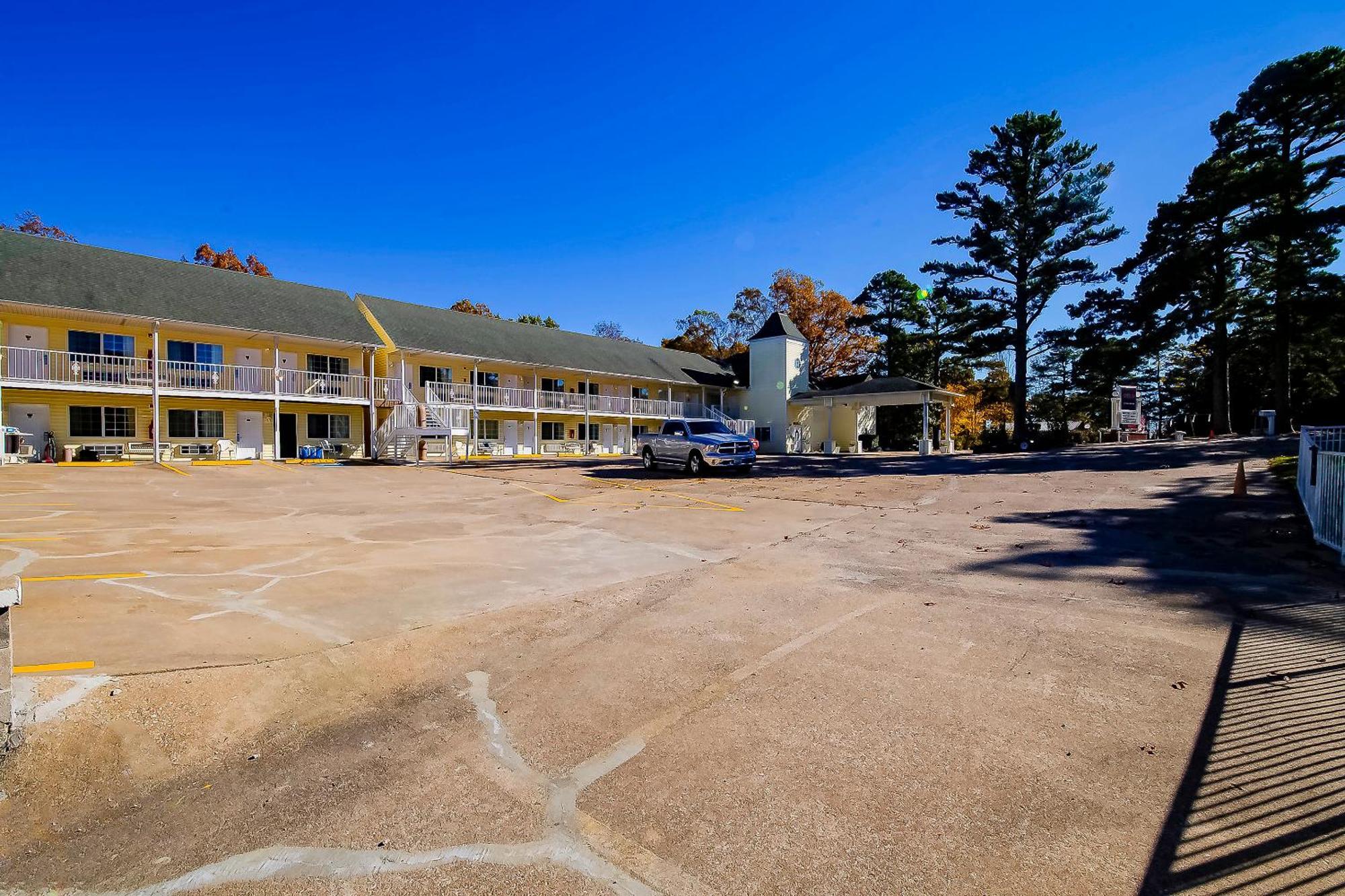 Hotel O Eureka Springs - Christ Of Ozark Area Exterior photo